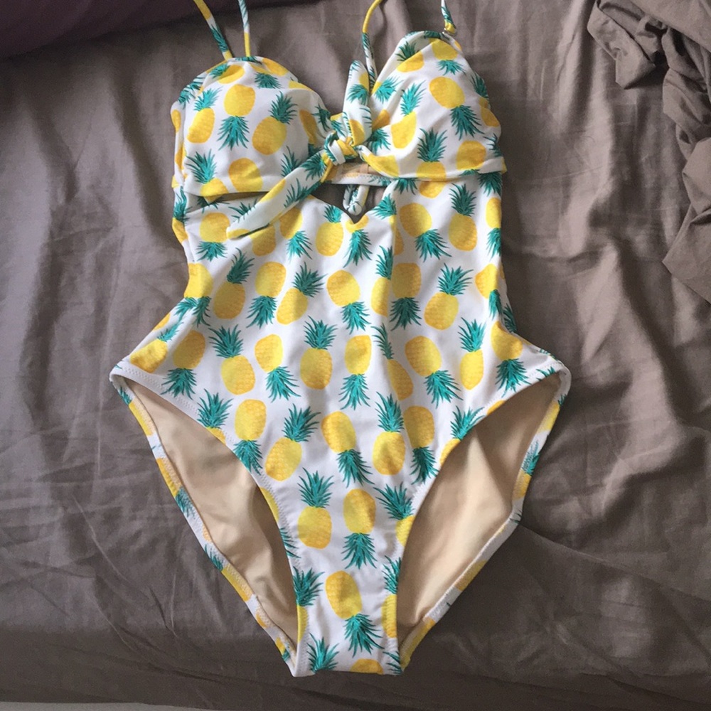 One piece bathing suit